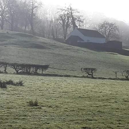 Green End House