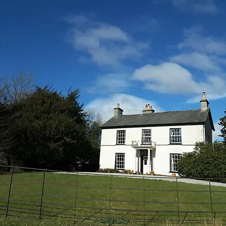 Green End House